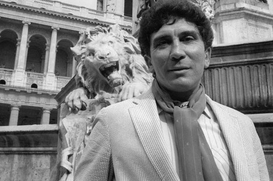 Reinaldo Arenas Fuentes - Biography by Ondertexts