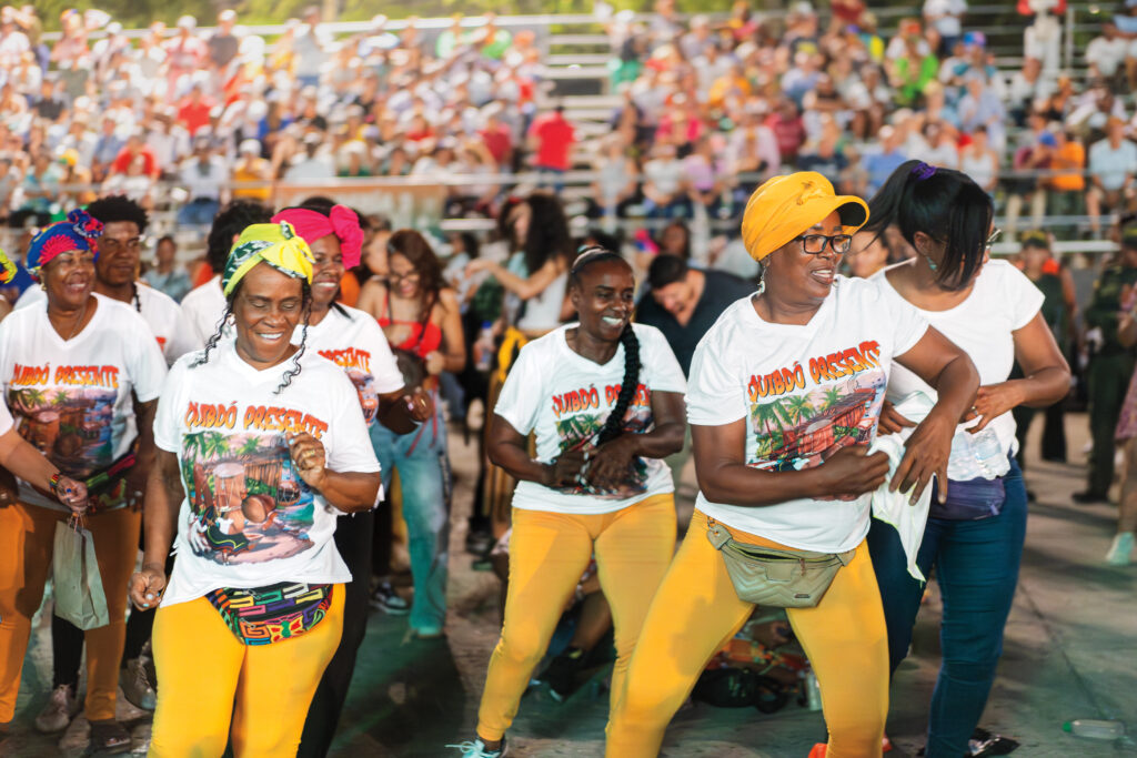 Colombia’s Pacific coast, about as long as California’s, is home to many musical genres and other cultural expressions. These women wear T-shirts announcing their home city of Quibdó, capital of Chocó, a department known for brassheavy chirimía music.