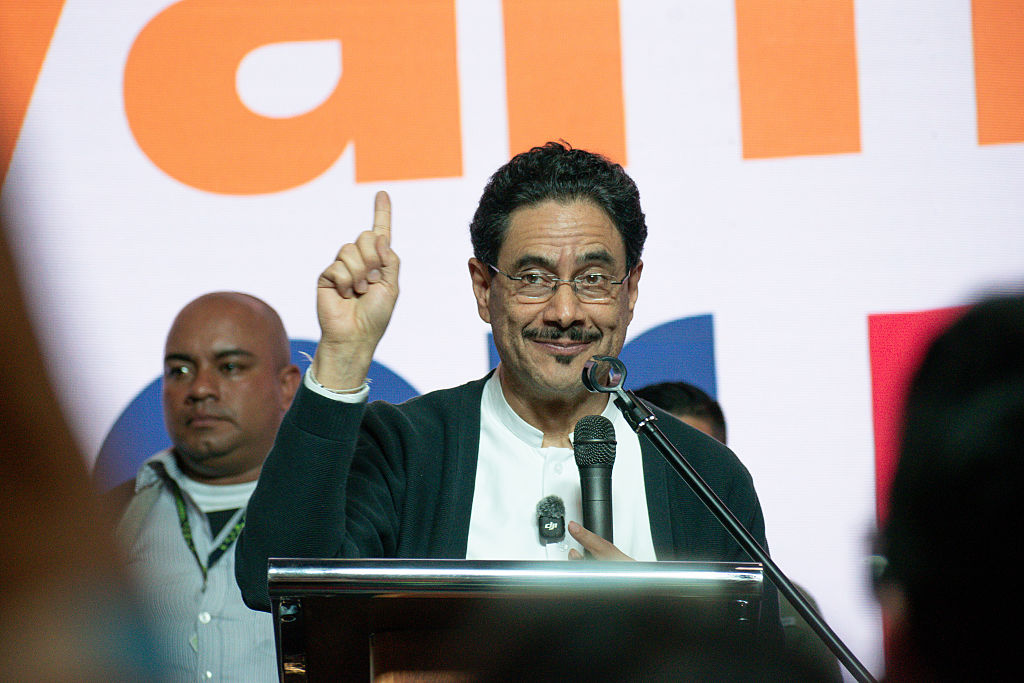 In Colombia’s Election, Two Conservatives Fight to Face Cepeda  