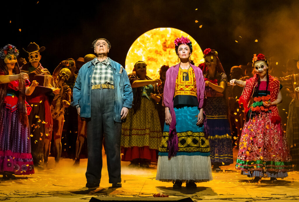 Isabel Leonard as Frida and Carlos Álvarez as Diego in Gabriela Lena Frank’s El último sueño de Frida y Diego.